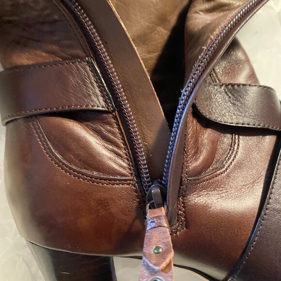 Cole Haan Courtney Tall Leather Boots with Nike Air Sole – Chestnut Brown – Wome - Picture 9 of 15